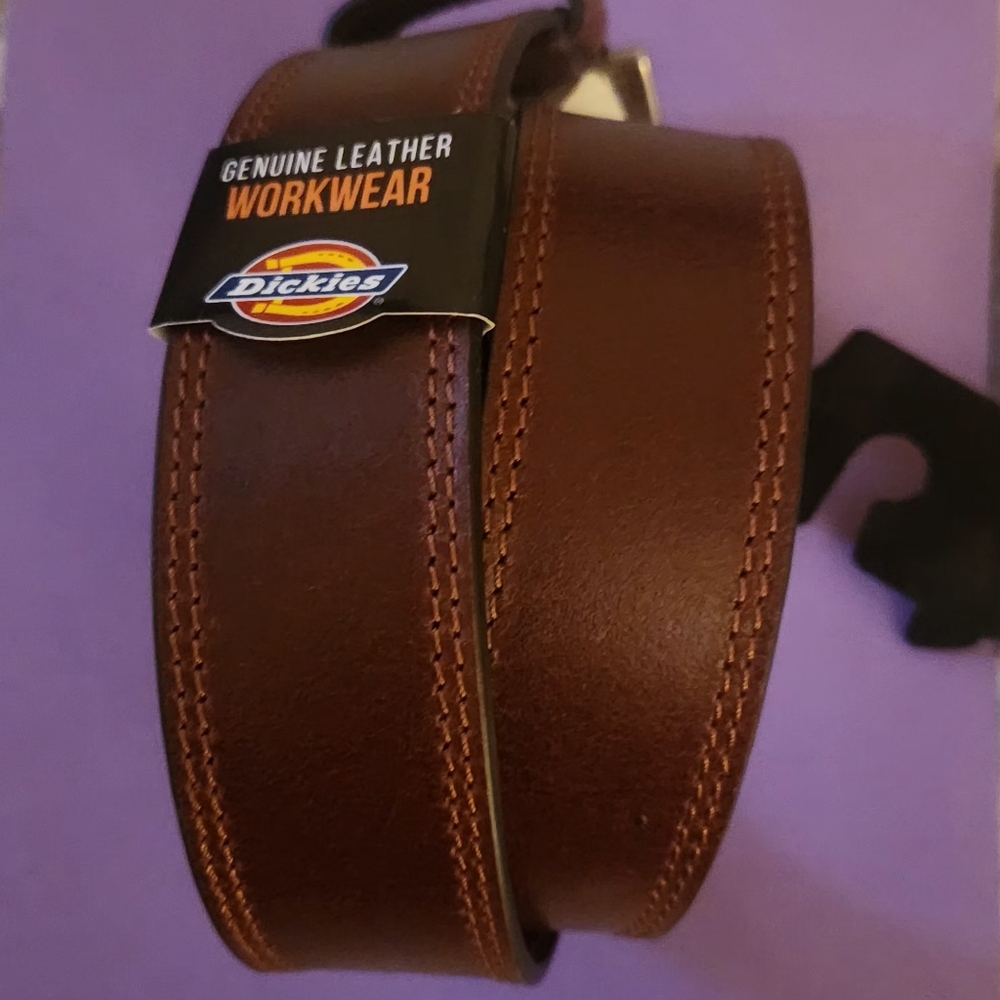 💥Host Pick💥NWT Men's Dickies Casual Workwear Leather/Brown Belt/SizeS (30-32)